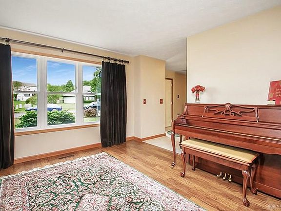 4th image of 2512 Countryside Dr