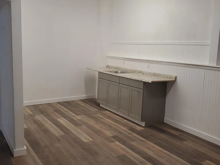 203 W Main St — Photo 5