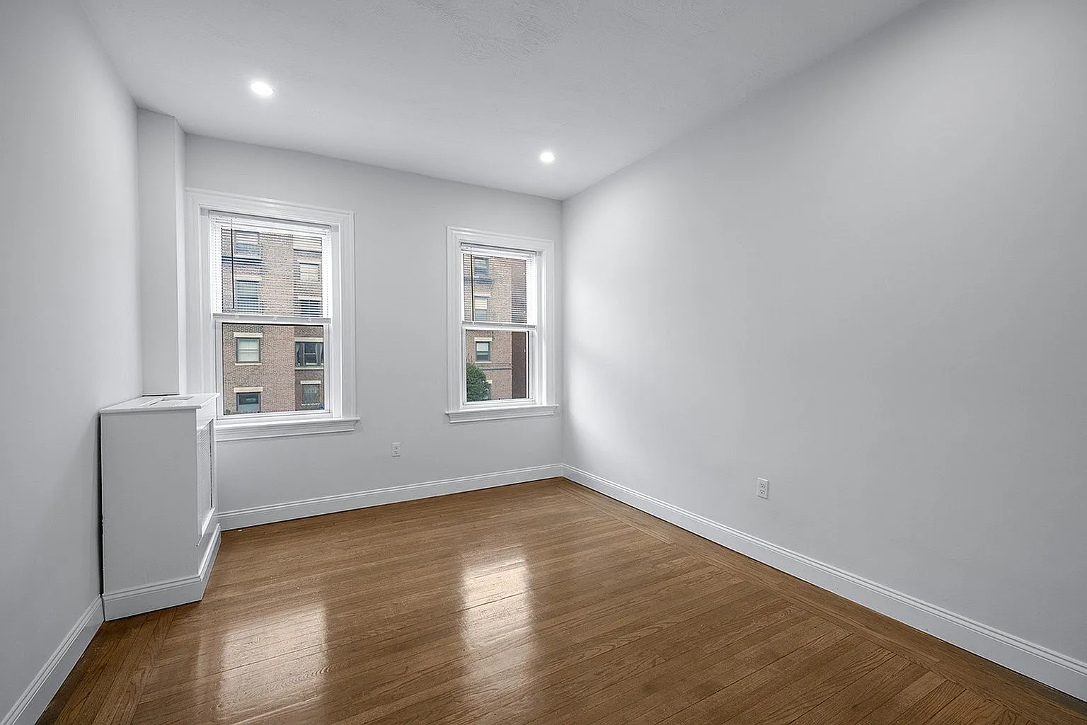 15-19 Queensberry Street — Photo 4