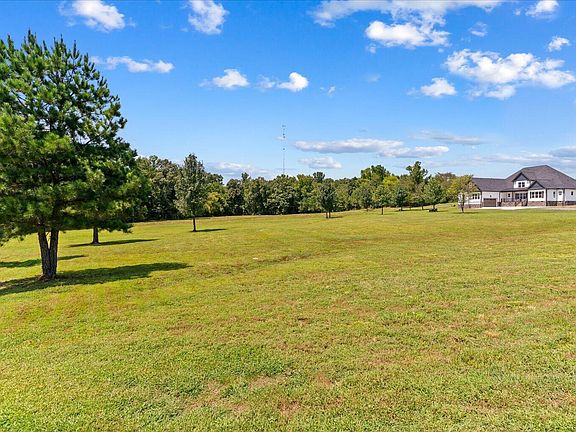 2nd image of 385 Wilson Rd