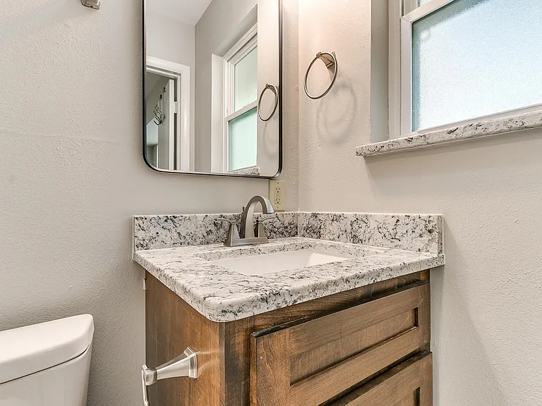 1314 Sycamore St — Photo 24