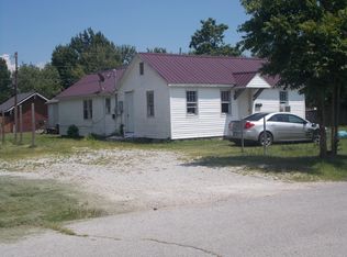 302 N Cherry St, Commerce, OK 74339