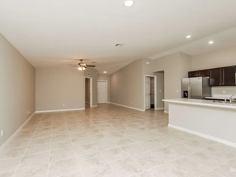 542 Sea Crest Ave SW — Photo 5