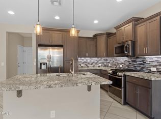 965 E Cobble Stone Dr, Queen Creek, AZ 85140