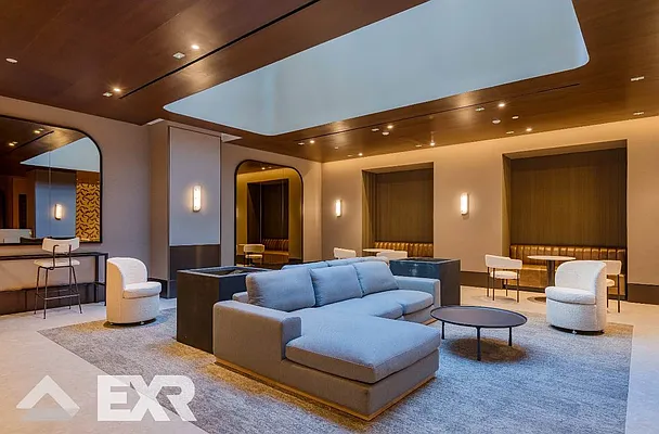 Rented by EXR | media 25