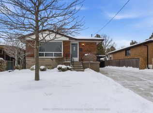 132 June St, Hamilton, ON L9A 2R9