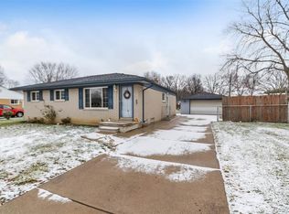 24251 Mount Olive Dr, Brownstown, MI 48134