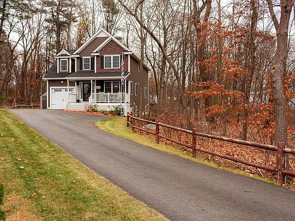 5th image of 11 Billerica Ave