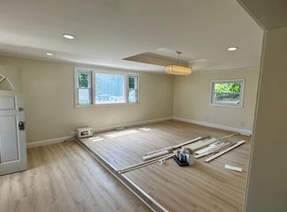 136 Hildreth St #1, Lowell, MA 01850