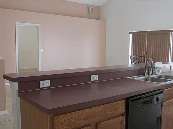 4th image of 504 Delancey Dr