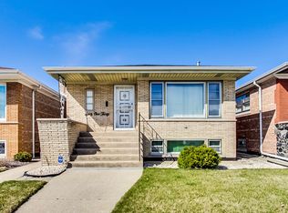 6130 W 64th St, Chicago, IL 60638