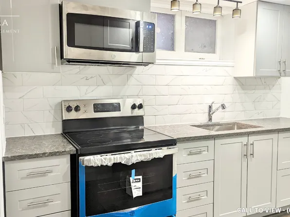 27 Bexley Cres #2, Toronto, ON M6N 2P6