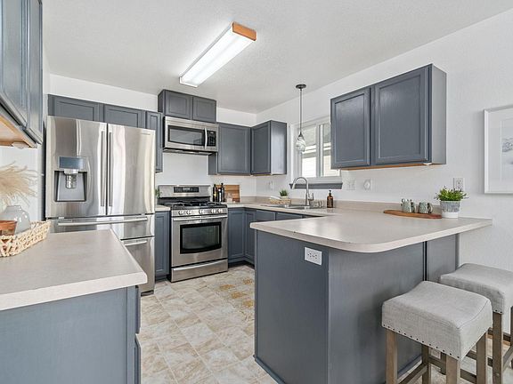 5th image of 3184 49th Avenue Ct