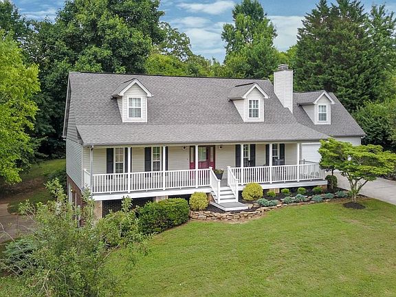 2nd image of 3049 Shadow Brook Dr