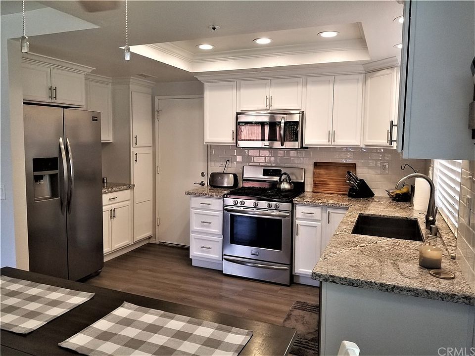 2nd image of 13682 Cabrillo Ct