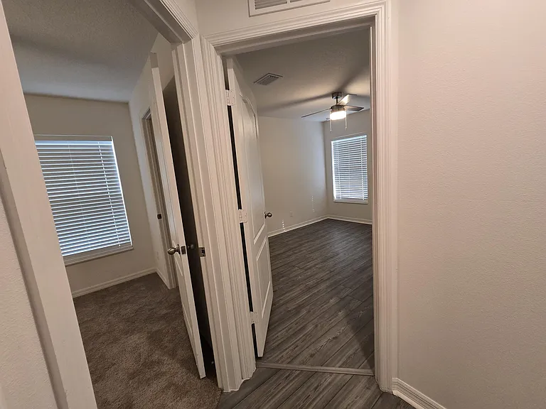2198 SW Algiers St — Photo 67