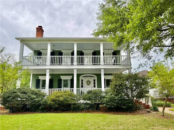 5604 Courtland Pl, Alexandria, LA 71301