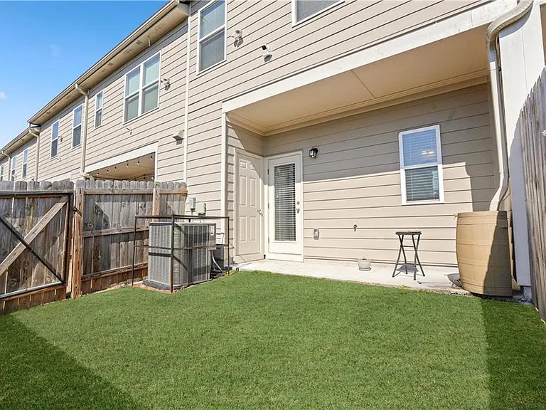 887 Ambient Way SW — Photo 16