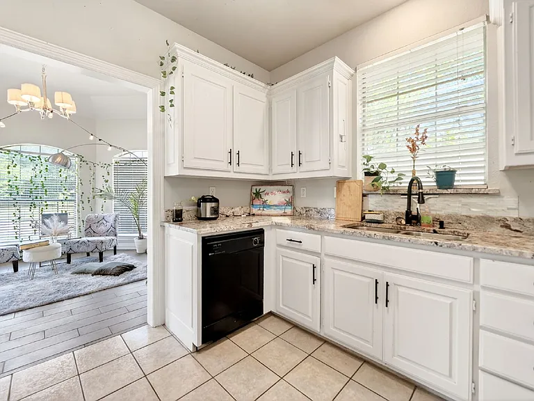 5108 Foxhaven Ct — Photo 3