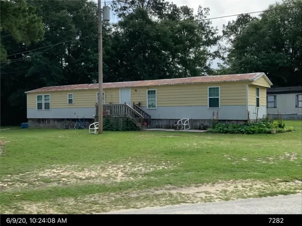 102 Cypress Lake Dr, Statesboro, GA 30458