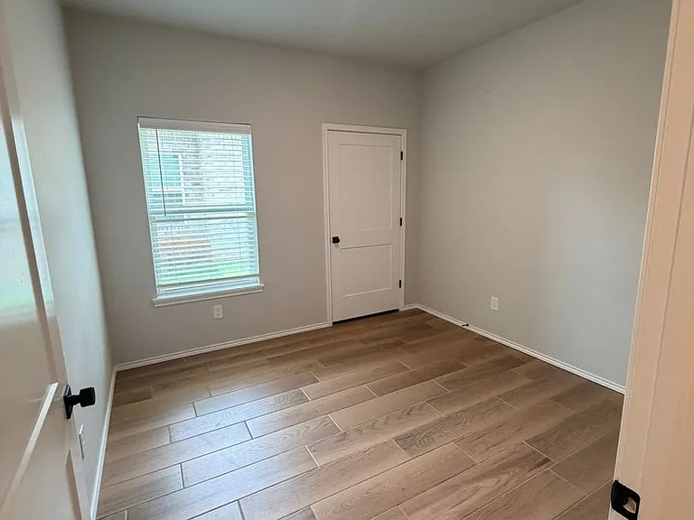 13516 & 13520 Calli Ct — Photo 12