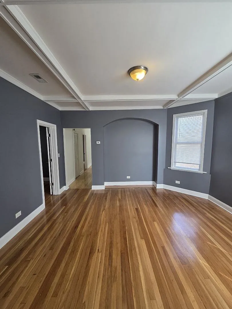 3 bed, 900 sqft, $1,650 — Photo 2