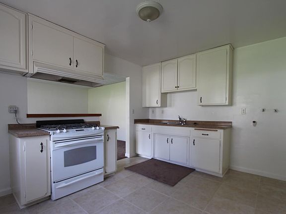 3rd image of 1312 W 25th St