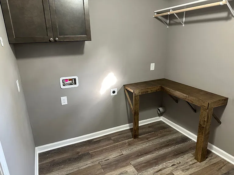 1545 Gaylor Dr SE — Photo 24