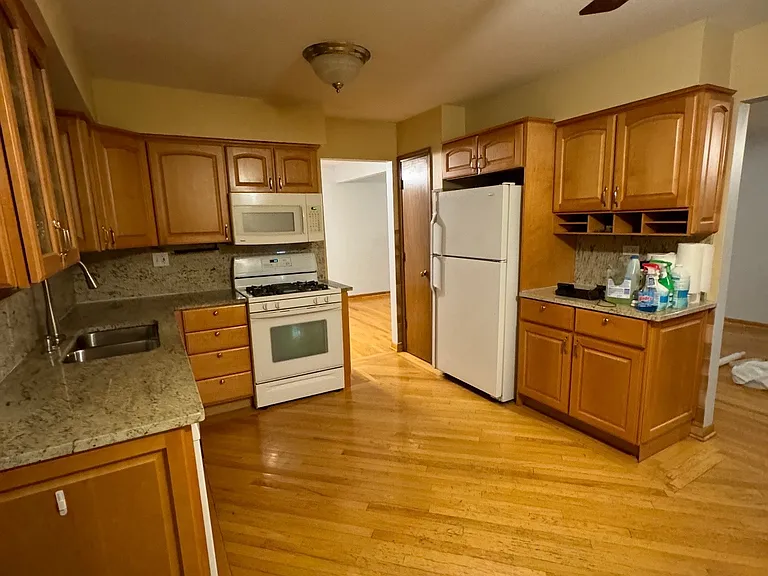 516 N Myrtle Ave — Photo 3