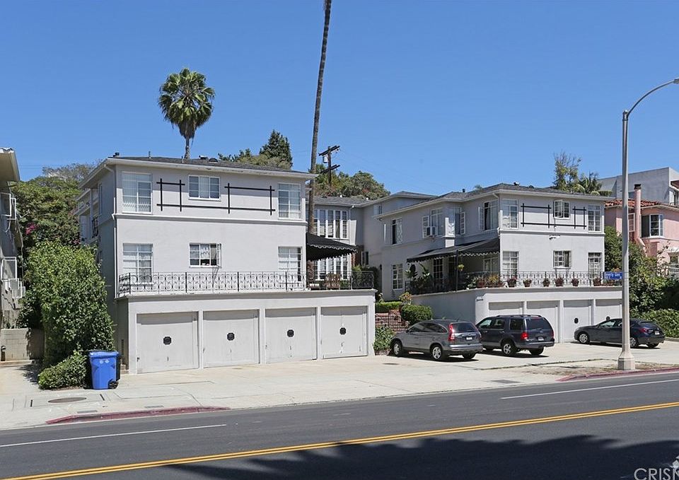 2nd image of 1966 S Beverly Glen Blvd