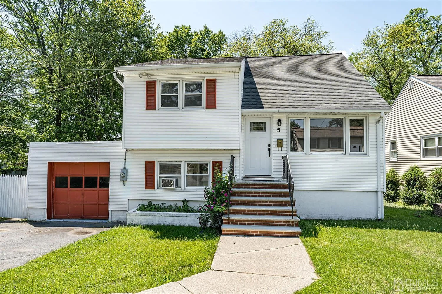 5 Glenwood Ave photo 1