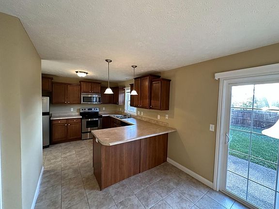 2nd image of 4844 Marble Dr