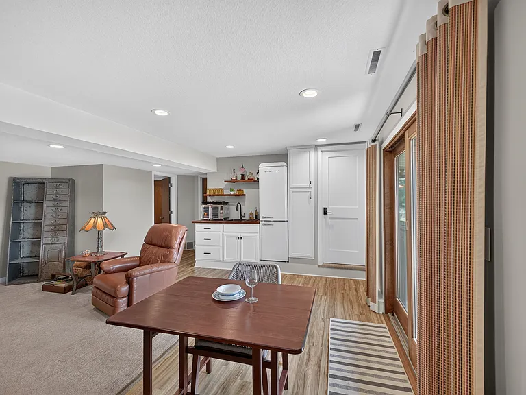 Postier Dr NW — Photo 11