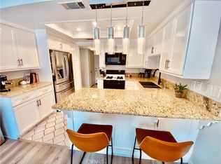 5050 Canyon Crest Dr APT 44, Riverside, CA 92507