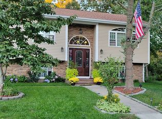 43 Elizabeth St, Fairhaven, MA 02719