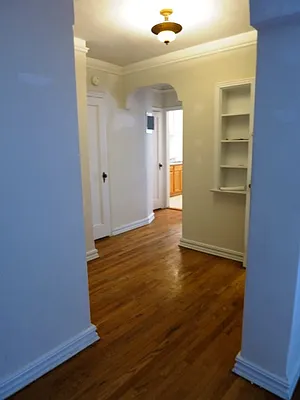 Rented by Velsor Realty | media 7