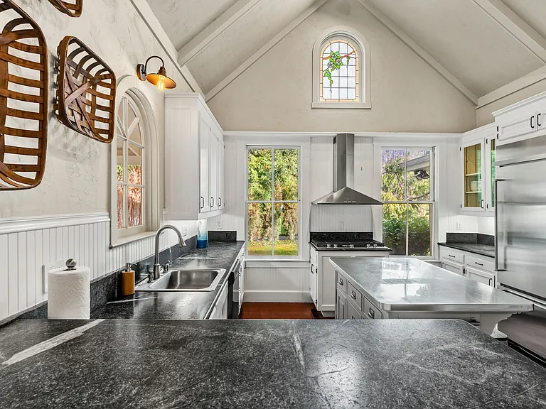2850 Silverado Trl — Photo 49