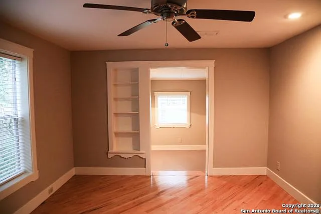 208 S Winston Ln — Photo 13