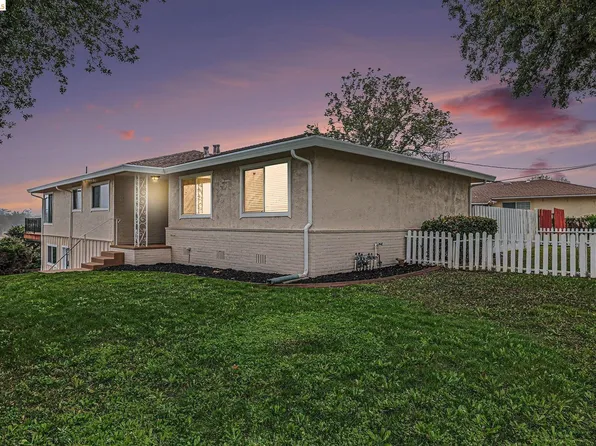 6 Lake St, Pittsburg, CA 94565