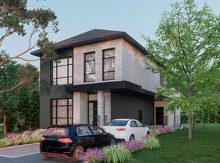 296 Duncairn Ave #C, Ottawa, ON K1Z 7G9