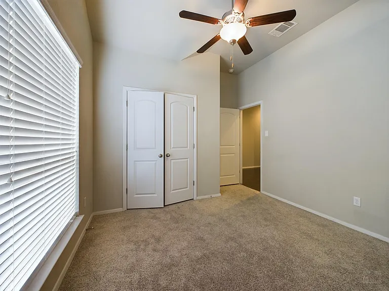 2409 Brook Crest Way — Photo 19