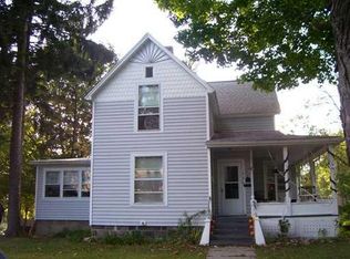 326 1/2 Garfield St, Chelsea, MI 48118