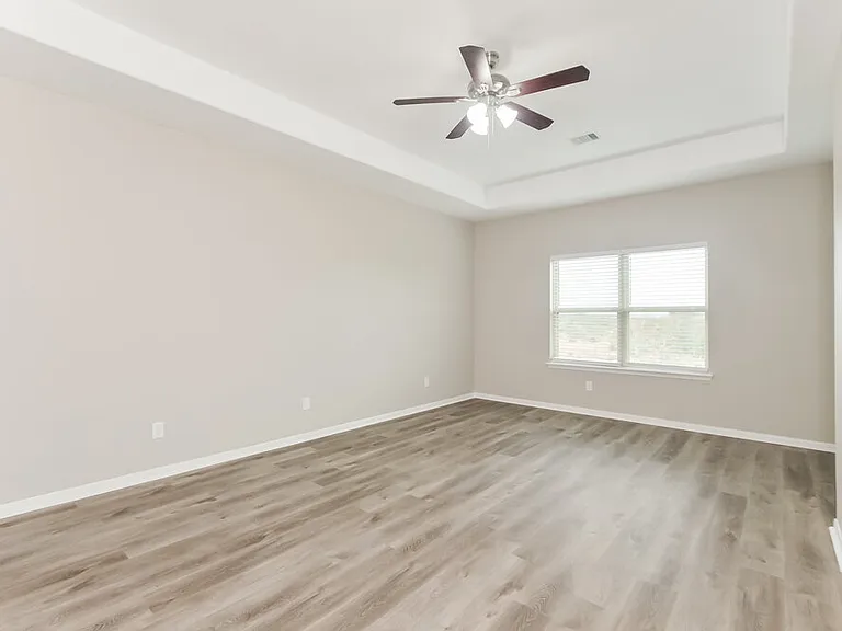 339 Sea Breeze Dr — Photo 10