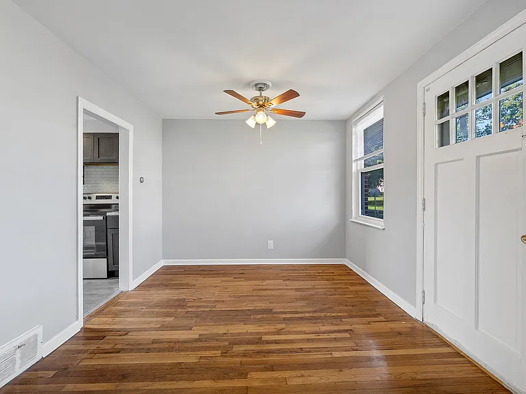 Glen Park Townhomes — Photo 9