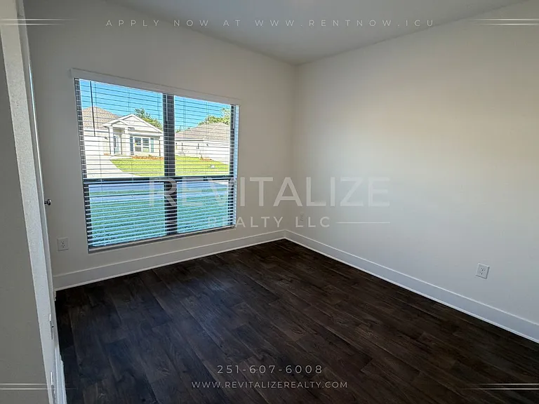 14913 Dayton Cir — Photo 4