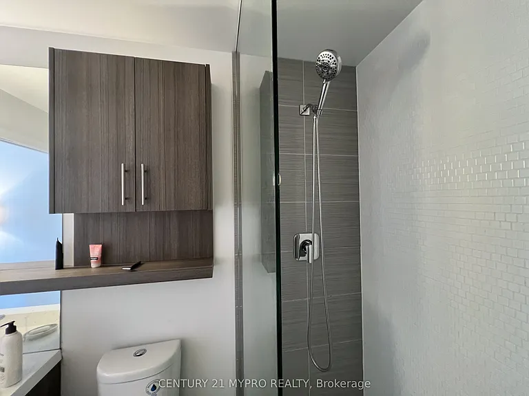 150 Fairview Mall Dr #802 — Photo 26