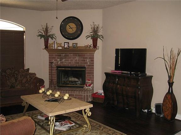 4th image of 6204 Pierce Arrow Dr