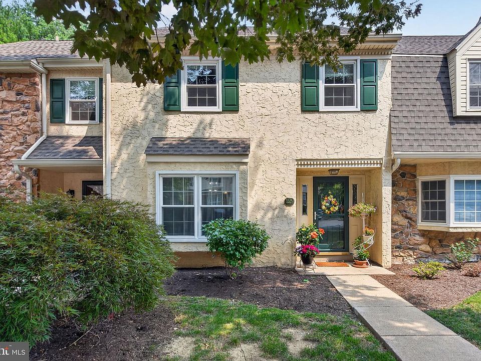 1st image of 129 Oak Knoll Cir