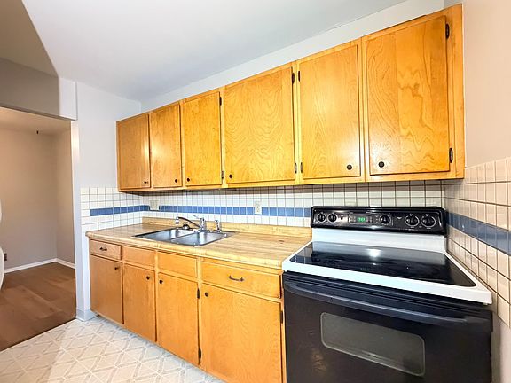 2nd image of 3961 18th Ave NW