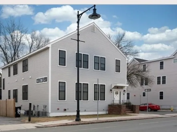 85 Bridge St Unit 4, Salem, MA 01970